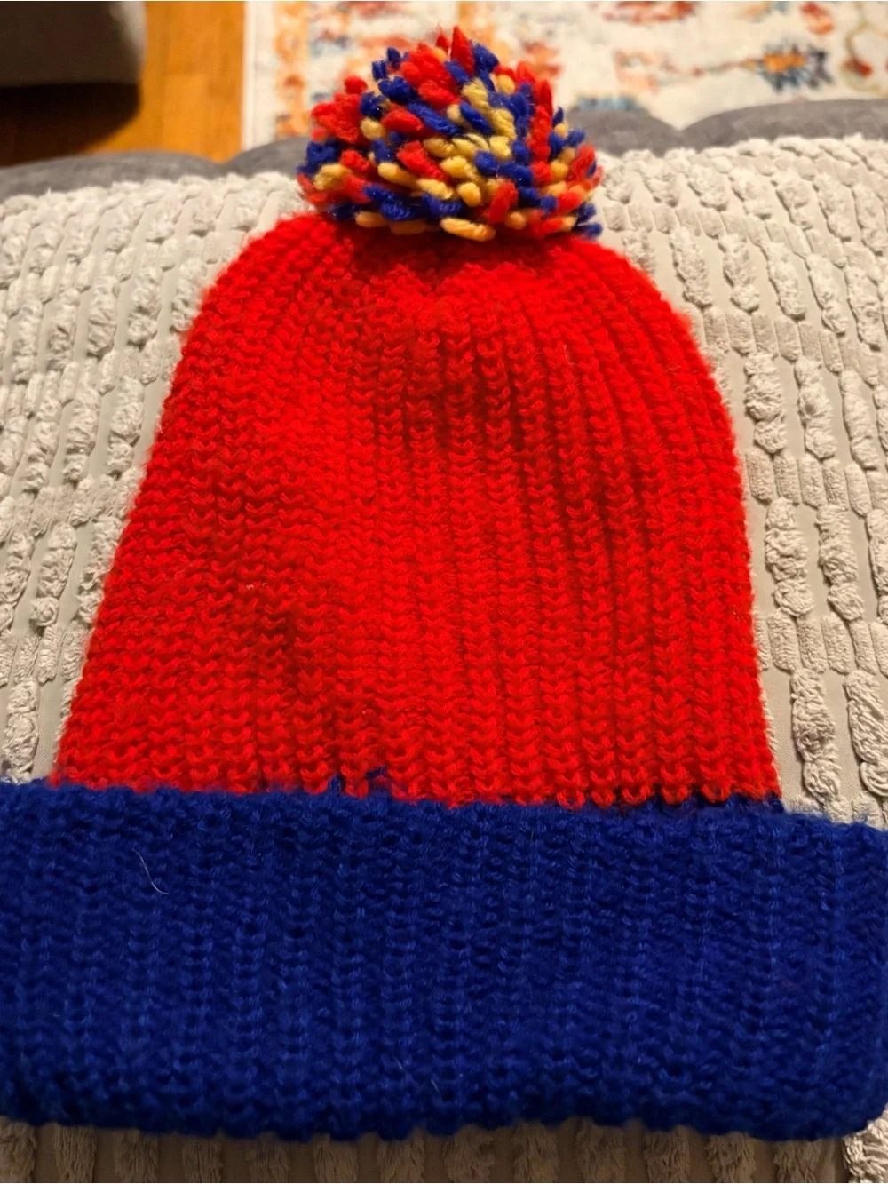 Vintage 1982 Universal Studios Pom Pom Beanie with E.T. Patch